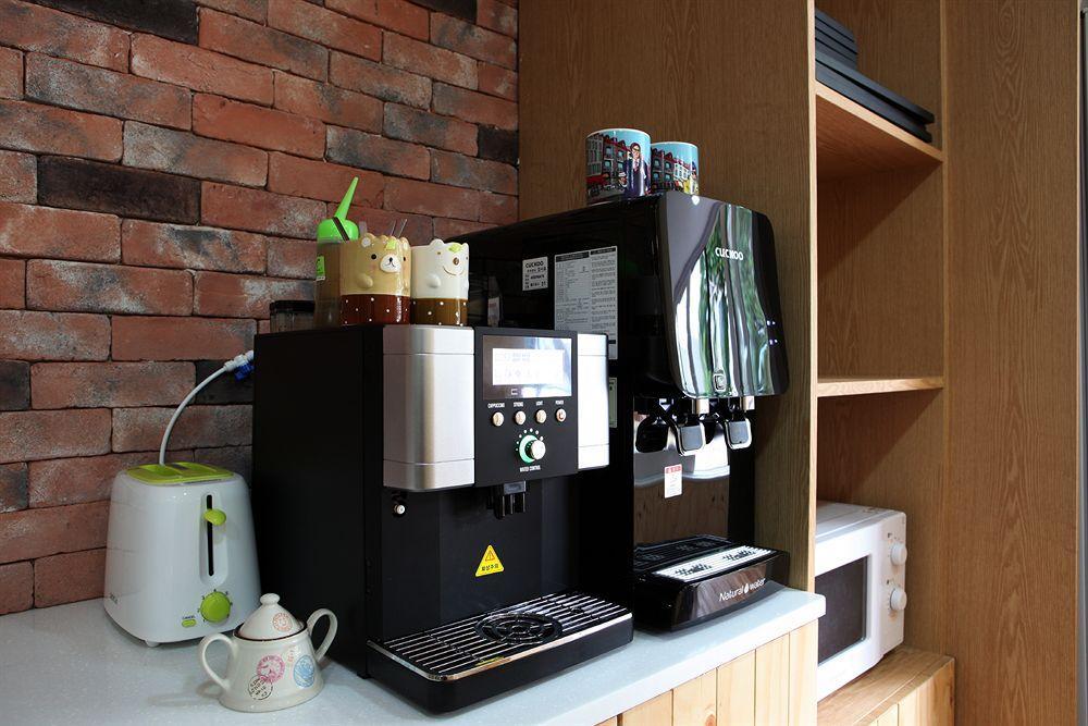 24 Guesthouse Namsan Garden Seoul Bagian luar foto