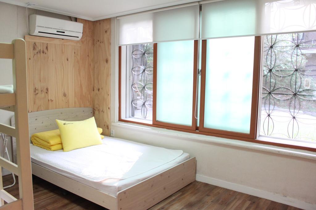 24 Guesthouse Namsan Garden Seoul Bagian luar foto