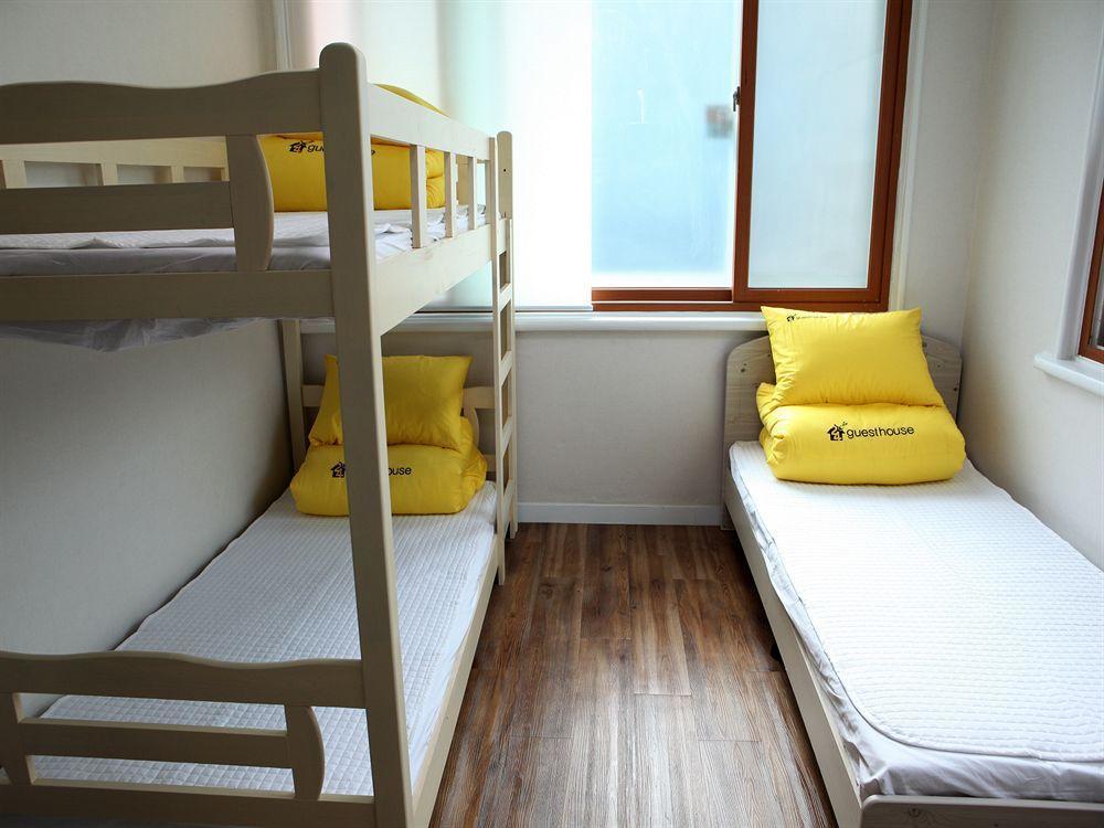 24 Guesthouse Namsan Garden Seoul Bagian luar foto