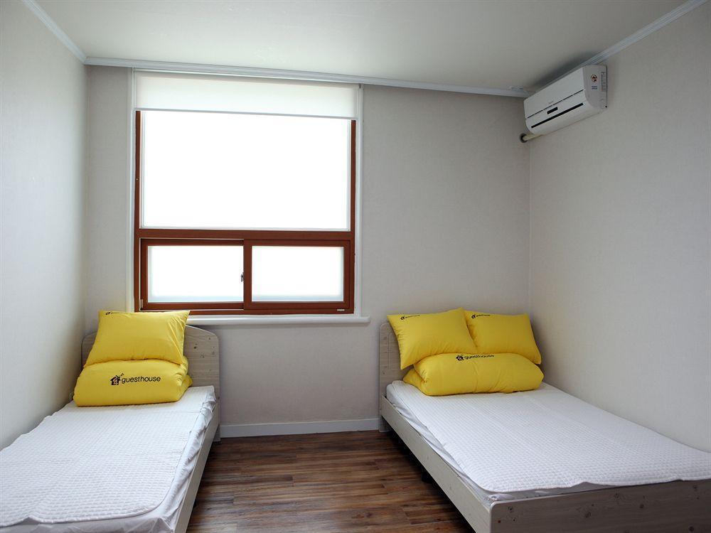 24 Guesthouse Namsan Garden Seoul Bagian luar foto